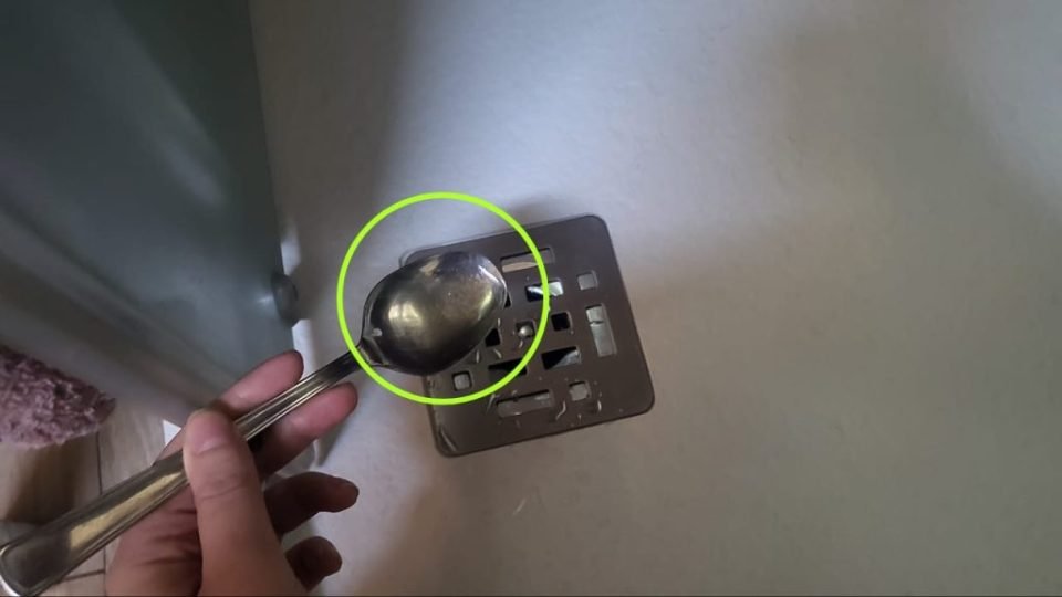 Mal olor del desagüe de la ducha, aquí te explicamos cómo eliminarlo en 3 minutos
